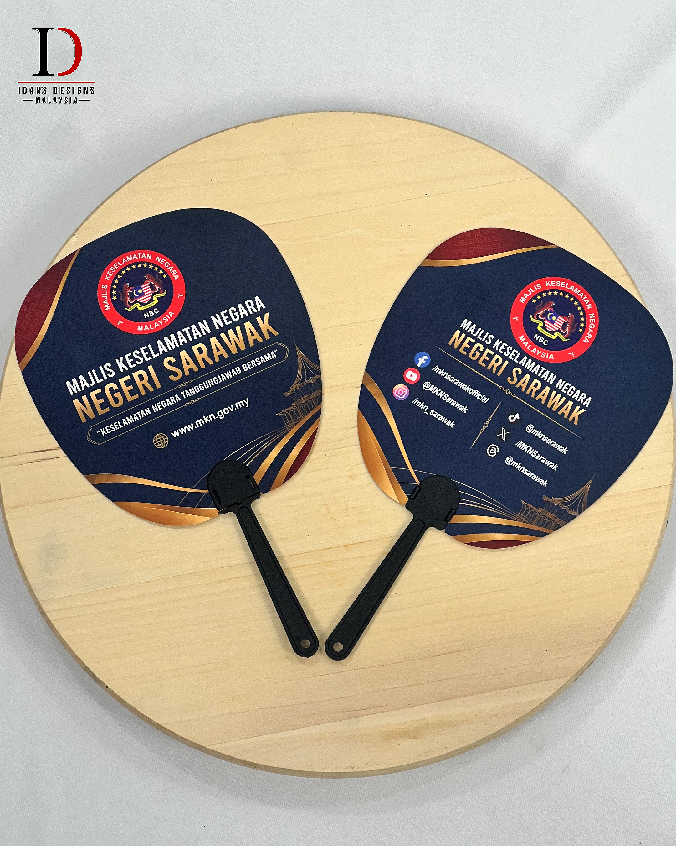 HANDFAN 04
