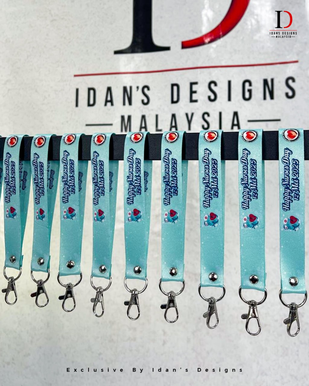 KEYCHAIN LANYARD