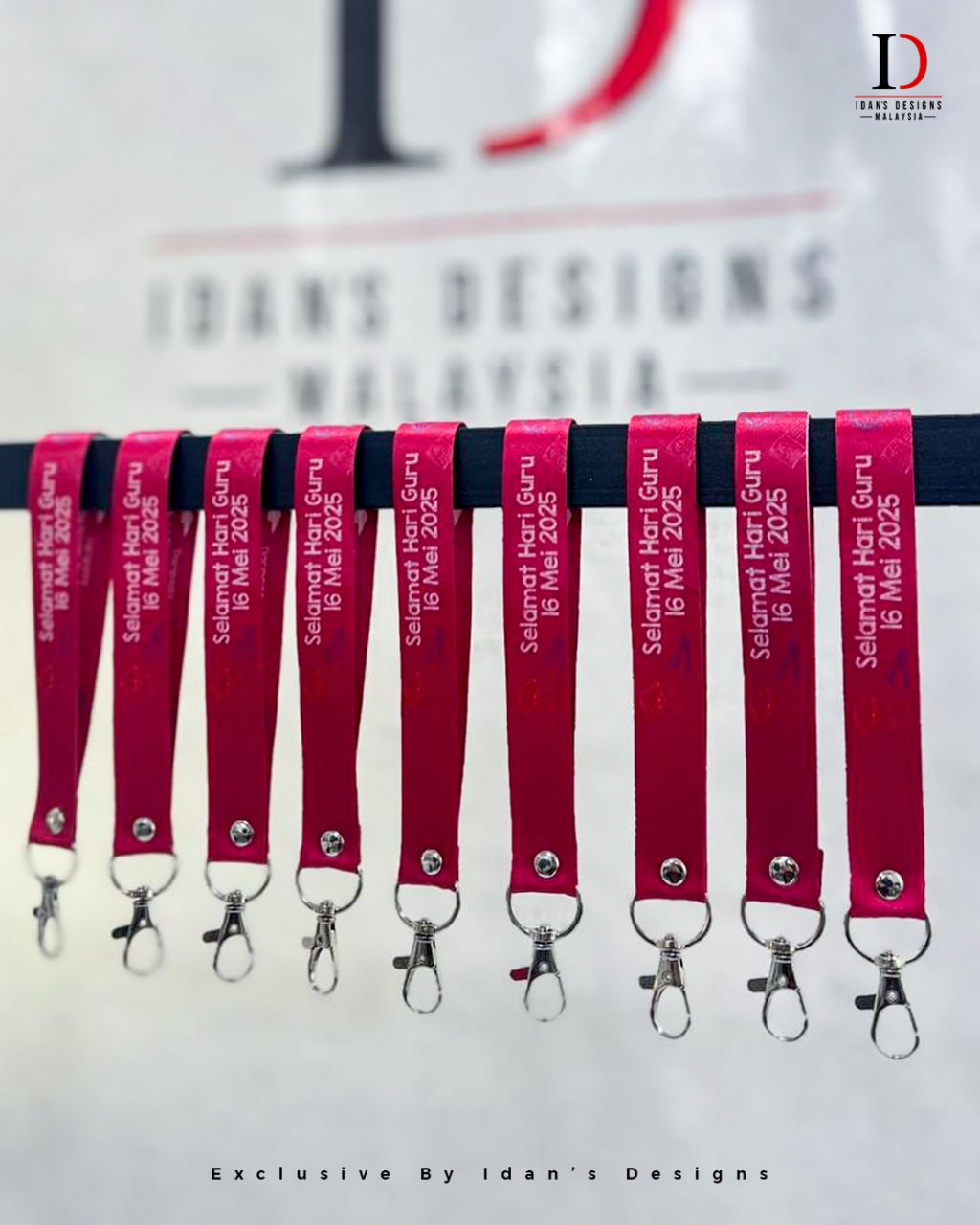 KEYCHAIN LANYARD